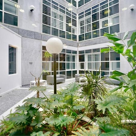 Bayard Luxe 2 Bedroom Penthouse Duplex Питерборо Екстериор снимка